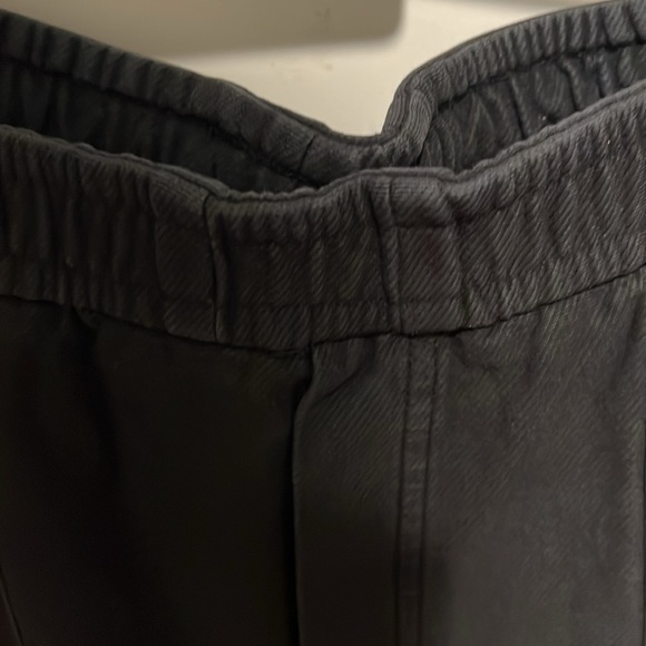 Farallon Joggers, missing string - Picture 4 of 4